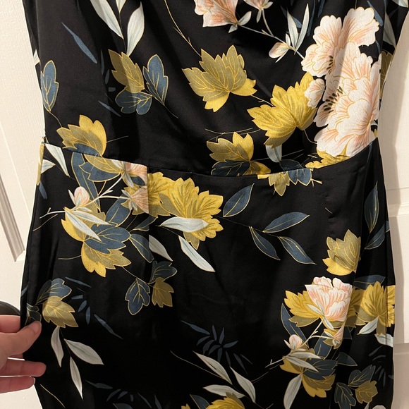 Floral dress - Picture 2 of 6